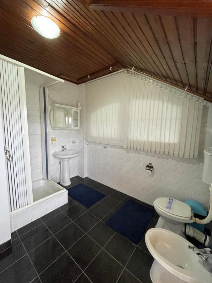 Guest House Luxotel Zrenjanin Bagian luar foto