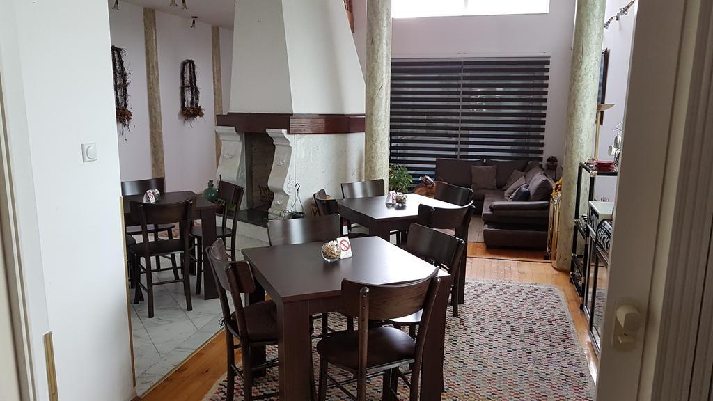 Guest House Luxotel Zrenjanin Bagian luar foto